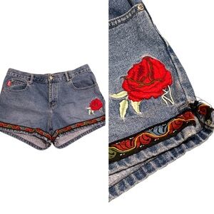 Outlaw Vtg 90s Y2K Outlaw Embroidered Denim Shorts - Size 9 juniors/ 8 womens